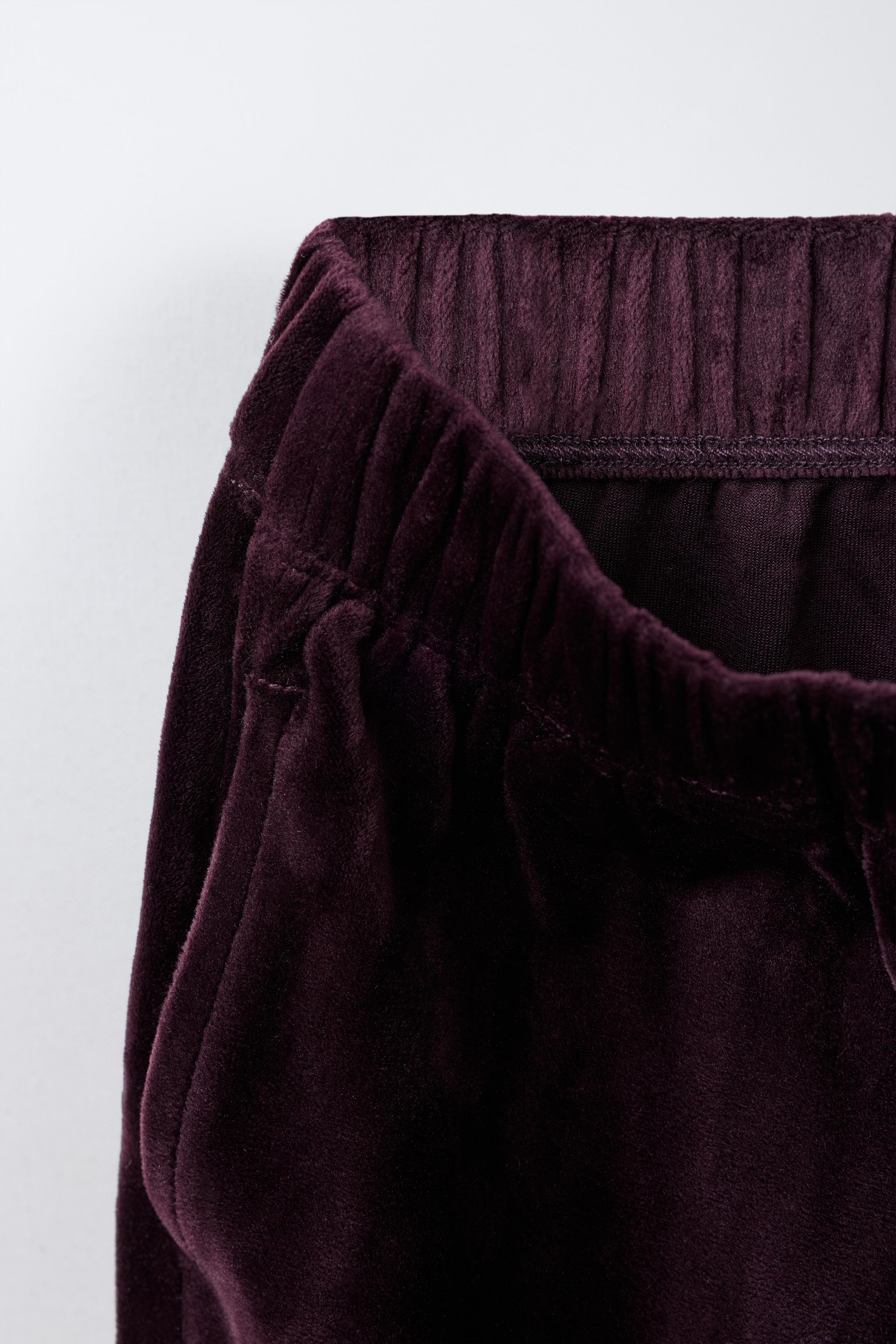 ENSEMBLE SWEAT À CAPUCHE ET PANTALON LARGE EN VELOUR